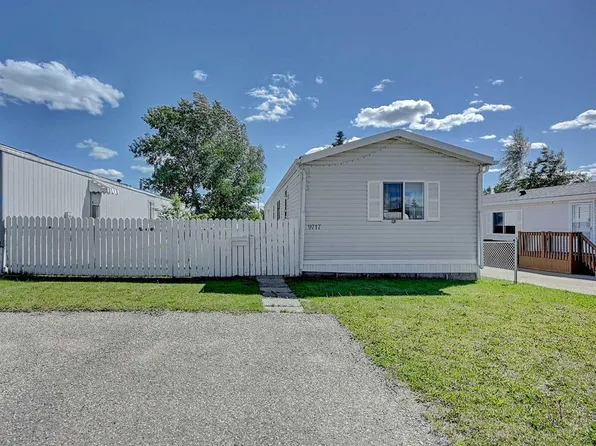 9717 N 121st Ave, Grande Prairie, AB T8V 7J2