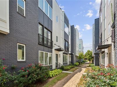 704 Banton Dr, Atlanta, GA, 30318