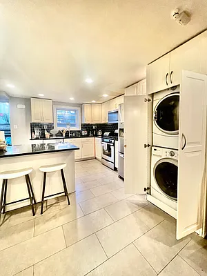 Rented by REALTY QUEST NEW YORK INC | media 28