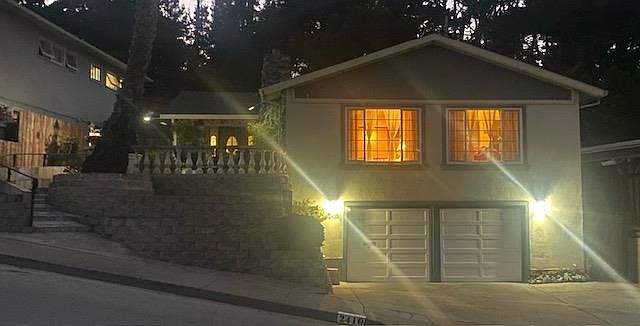 1st image of 2410 Rollingwood Dr