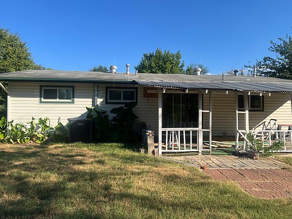 4th image of 131 Amber Valley St