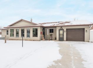 170 Jefferson St, Winneconne, WI 54986