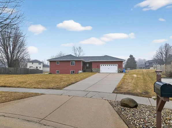 140 Glen Haven Court, Oregon, WI 53575