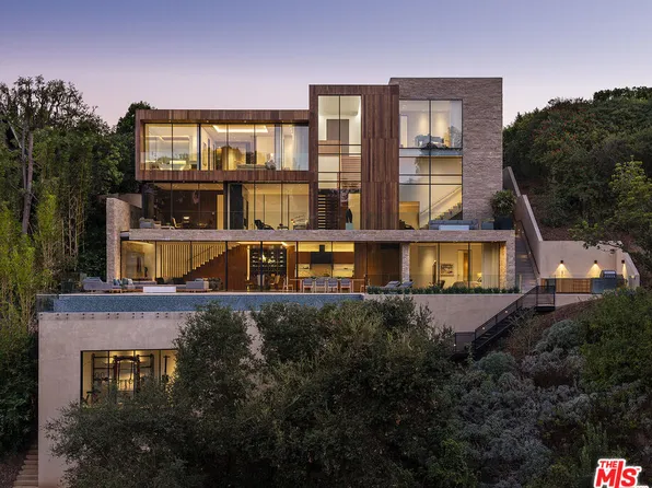 1716 San Remo Dr, Pacific Palisades, CA 90272