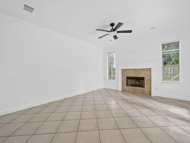 20003 Fieldtree Dr — Photo 16