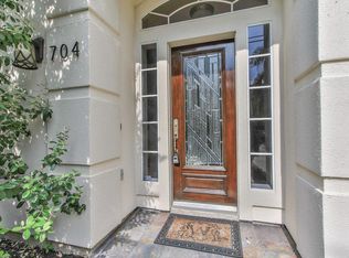 704 Reinicke St, Houston, TX 77007