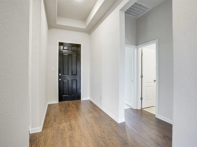 16625 Hidden Cove Dr — Photo 4