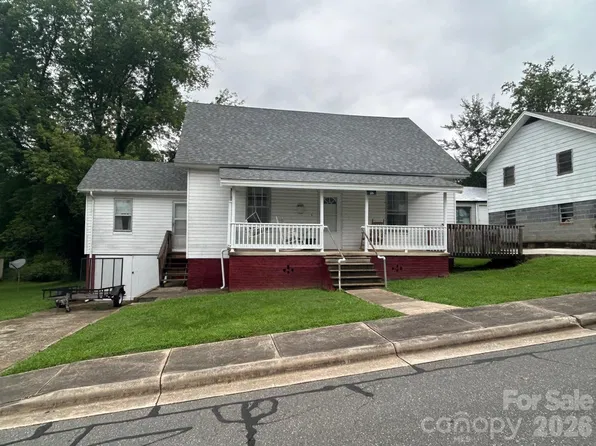 35 2nd St, Marion, NC 28752