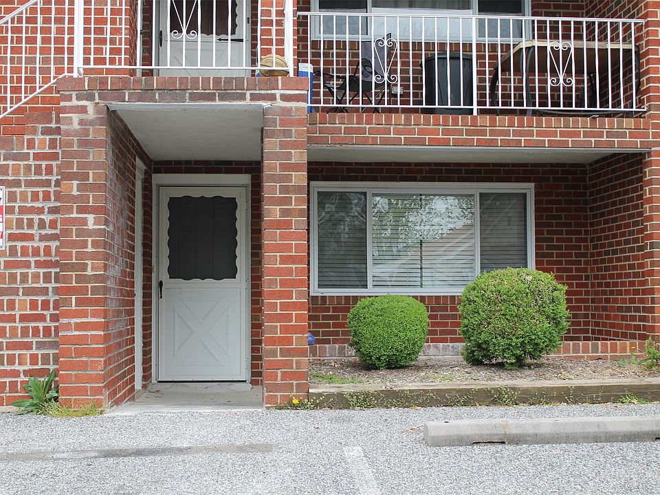 First floor entrance.