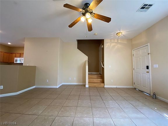 3rd image of 2613 Heathrow St