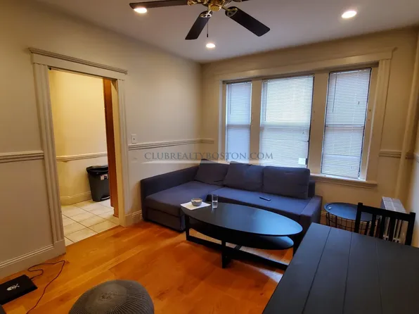 242 Kelton St, Allston, MA