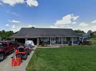 124 Ridgeway Dr, Princeton, WV 24740