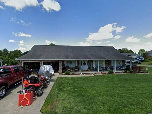 124 Ridgeway Dr, Princeton, WV 24740