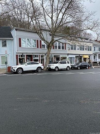 1st image of 454 Piermont Ave
