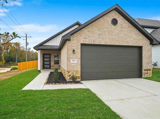 11703 Eclipse Dr, Willis, TX 77318