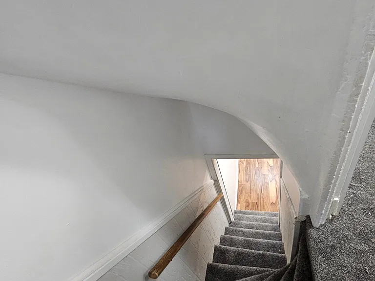 2702 Pratt St — Photo 10