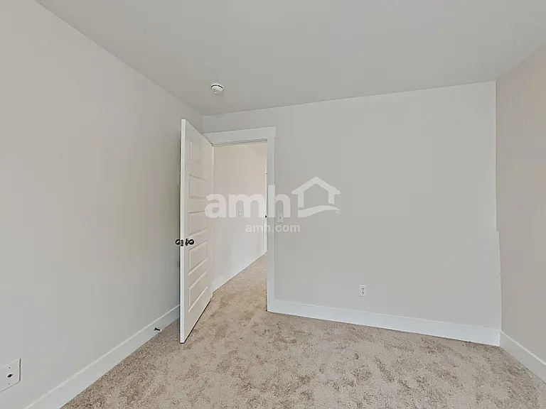 326 Charity Ln — Photo 16