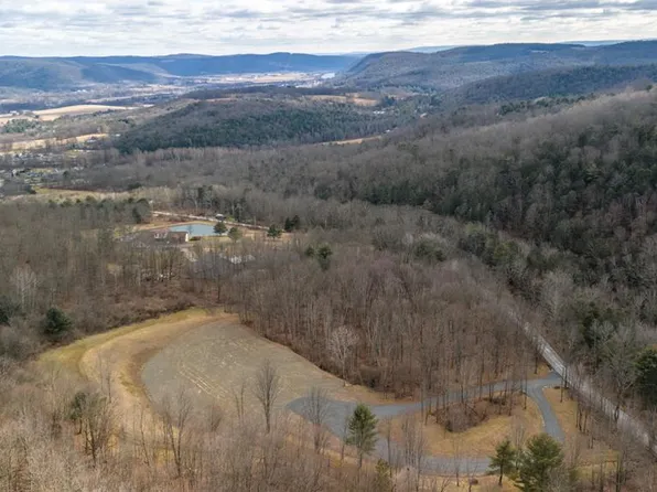 3607 Sunnyfield Dr, Athens, PA 18810