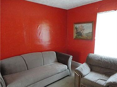 5th image of 60 Pine St