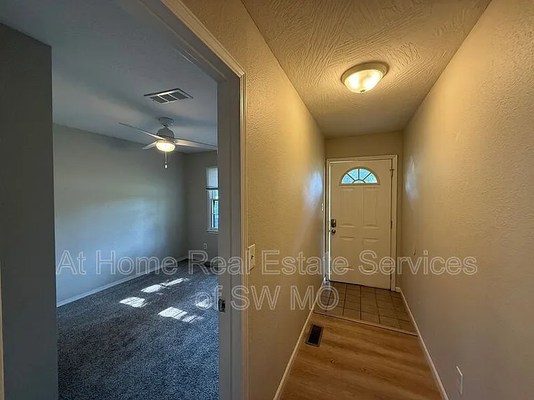 4123 S Sunrise Ave — Photo 3