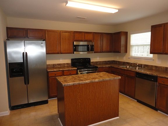 5th image of 3634 Sweet Birch Dr