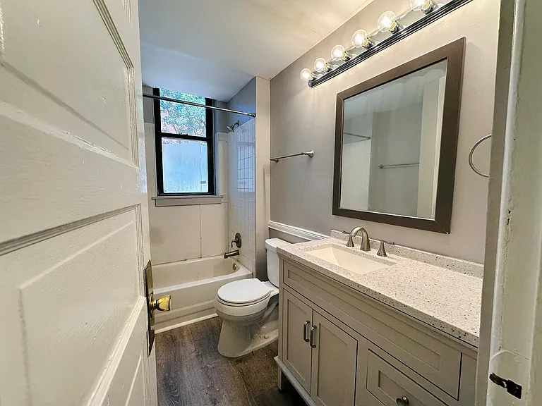 3201-3209 Arsenal St #3205 — Photo 3