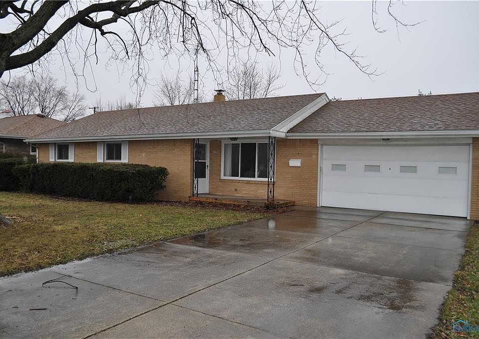 1st image of 203 Park Ln