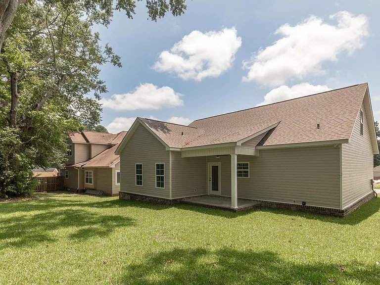 122 Craftsman Dr — Photo 24