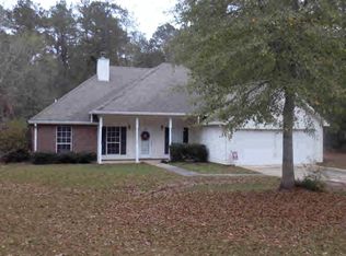 1042 Hutson Cir, Summit, MS 39666