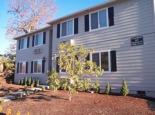 424 Manzanita St APT E, Central Point, OR 97502