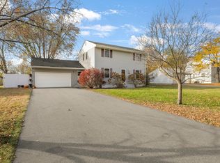 10448 7th St NE, Blaine, MN 55434