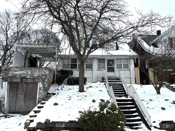 1203 E 29th St, Erie, PA 16504