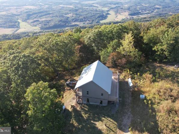 523 Gloryridge Dr, Petersburg, WV 26847