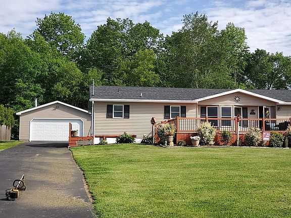 3rd image of 187 River Dr
