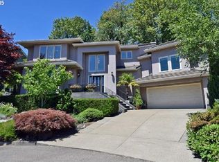 9311 NW Hopedale Ct, Portland, OR