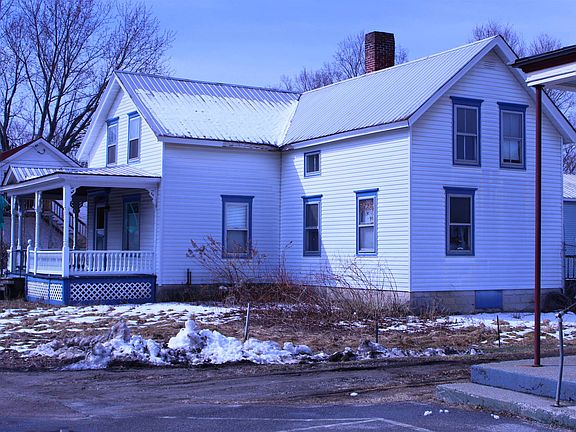 5th image of 127 Main Street