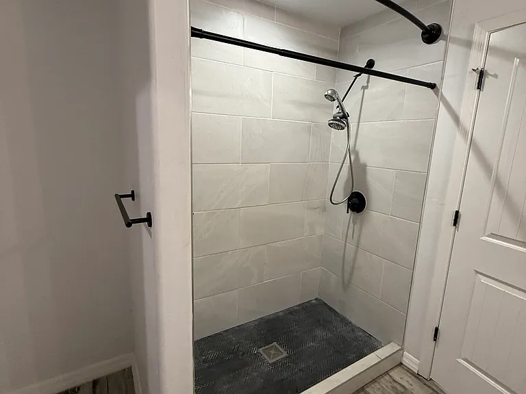 1050 W Rosewood Dr — Photo 6