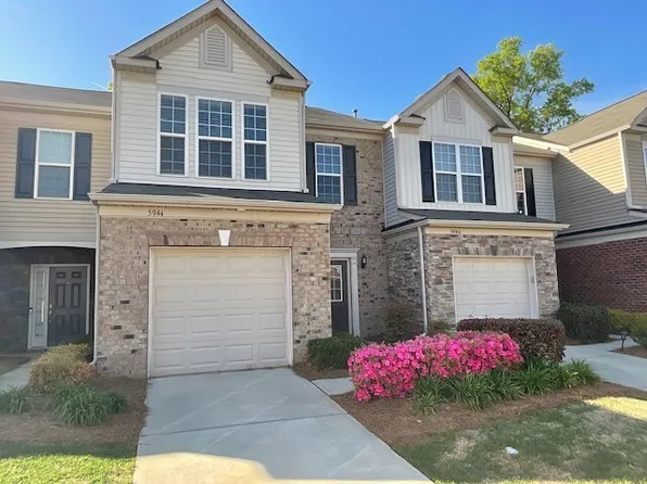 5944 Carrollton Ln, Charlotte, NC 28210