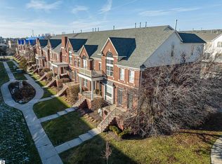 3289 Newbury Pl, Troy, MI