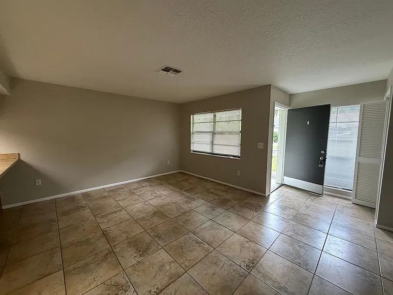 9552 W Orchard St — Photo 6