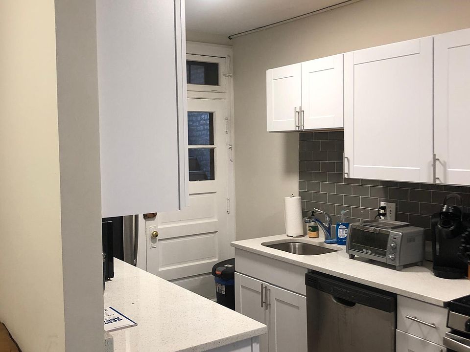1st image of 1255 W Henderson St #P8ujcevjy