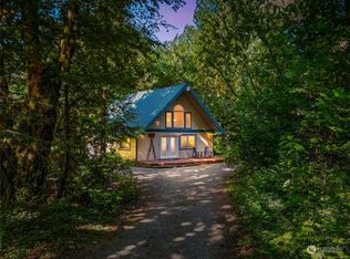 538 Sky Ln, Skykomish, WA 98288