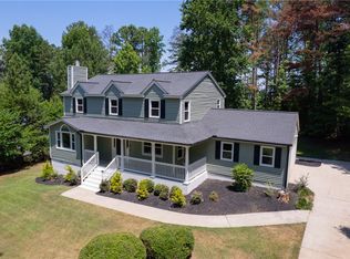 1520 Enterprise Ln, Seneca, SC 29672