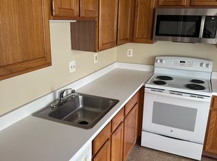 8202 Winstead Pl APT 102, Manassas, VA 20109