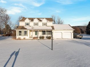 13 Georgie Ave, Saint Albans, VT 05478