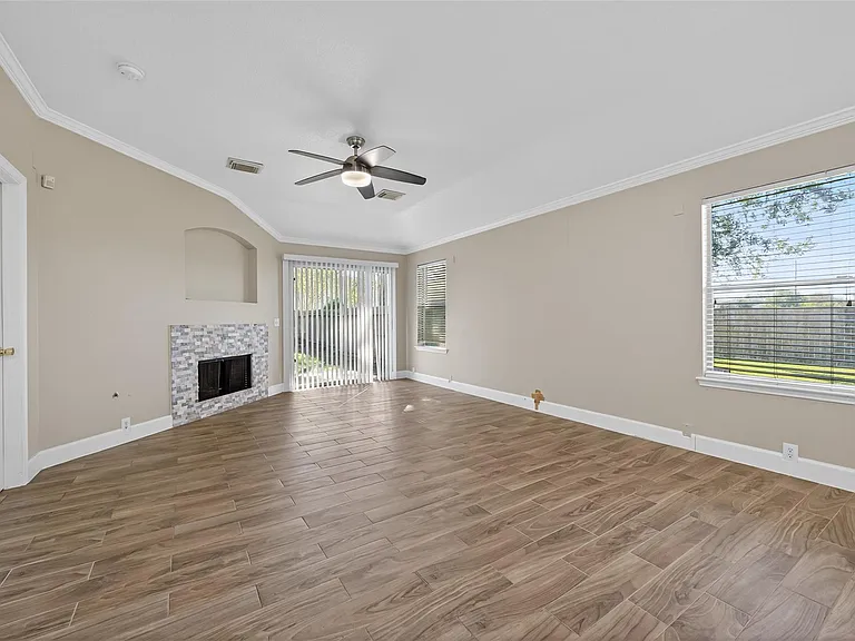 21215 Barker Canyon Ln — Photo 18