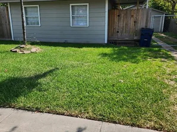 1107 9th Ave N, Texas City, TX 77590