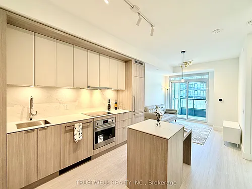 6 Greenbriar Rd #503 Photo 1