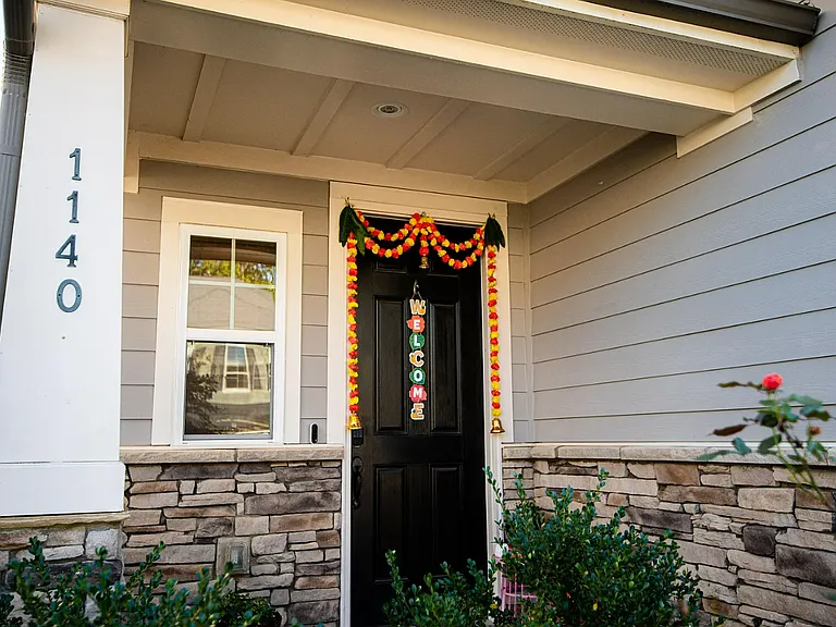 1140 Premier Key Dr — Photo 2