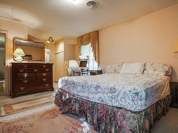 5th image of 817 Morningside Dr